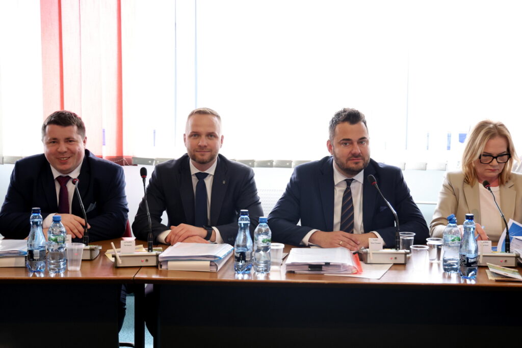 Rada Miejska Łomży udzieliła prezydentowi absolutorium. Mariusz Chrzanowski z wotum zaufania