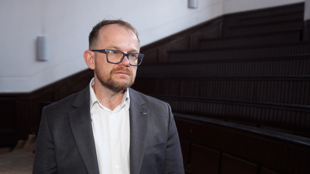 Studenci korzystają z AI w nauce – nowe wyzwania dla uczelni